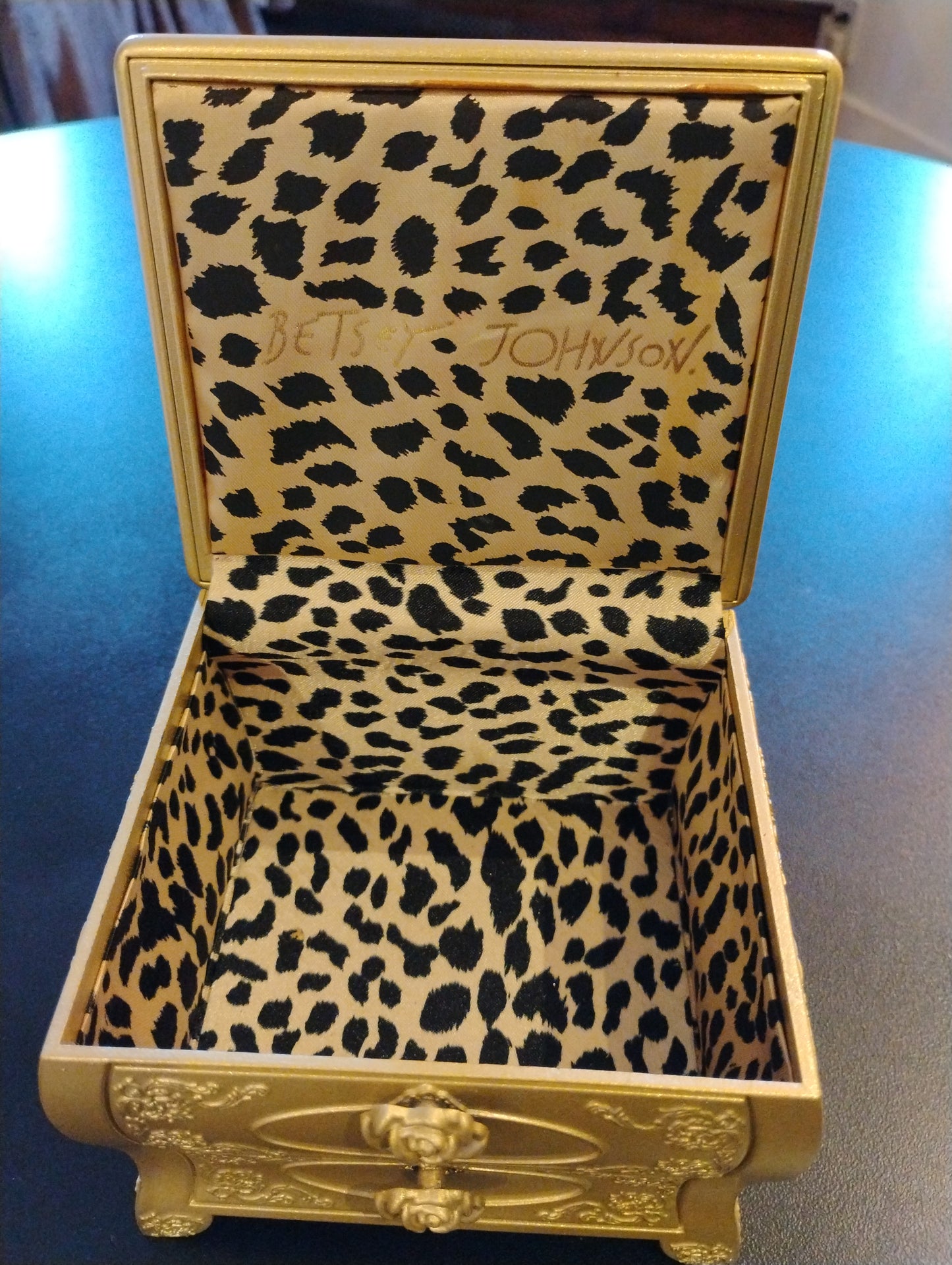 Betsey Johnson (vintage) jewelry & watch box