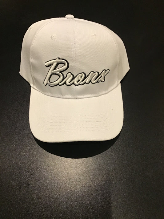 Bronx snap back hat - white