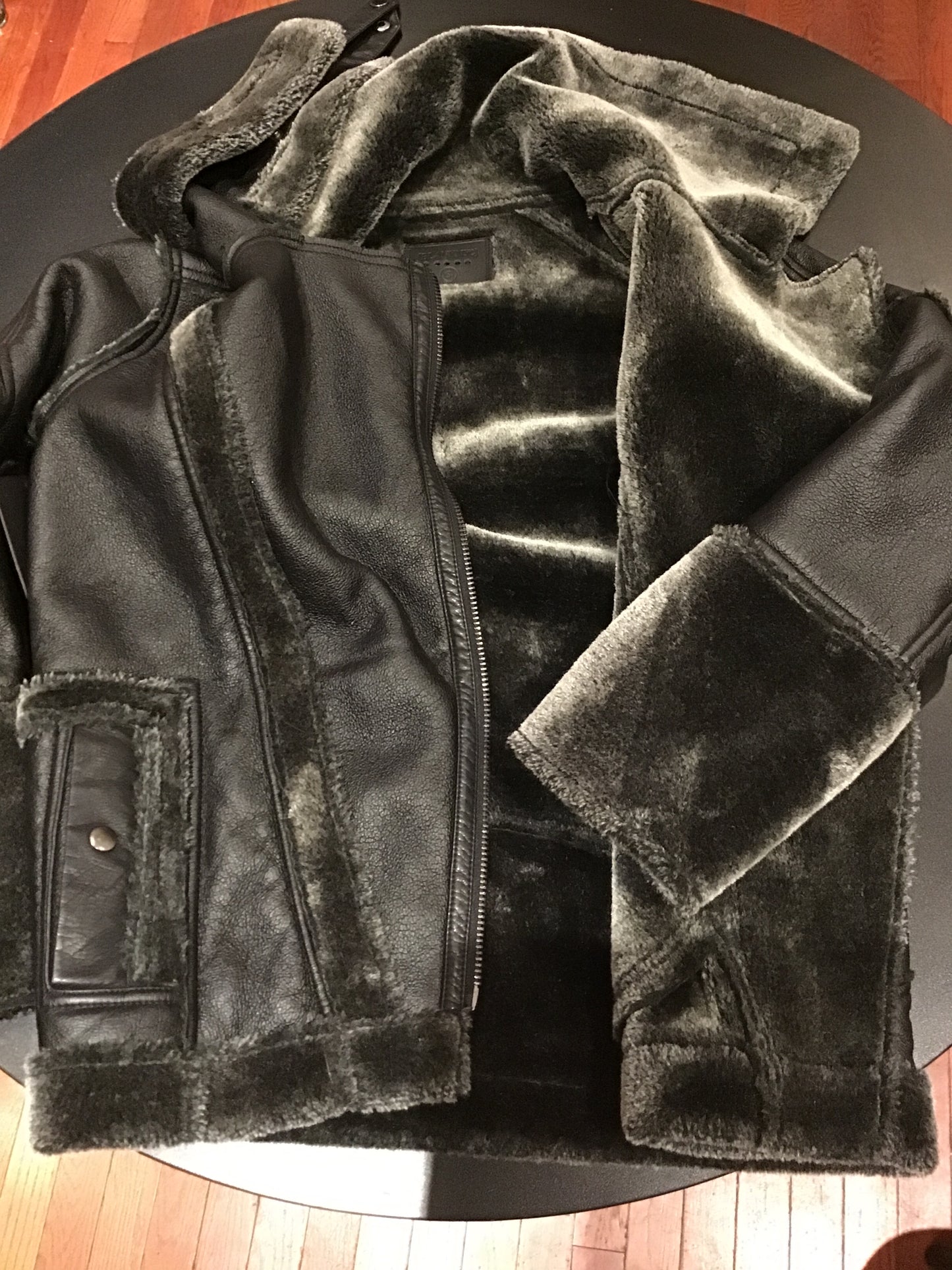 Black cropped faux leather & fur jacket- size Small-women’s