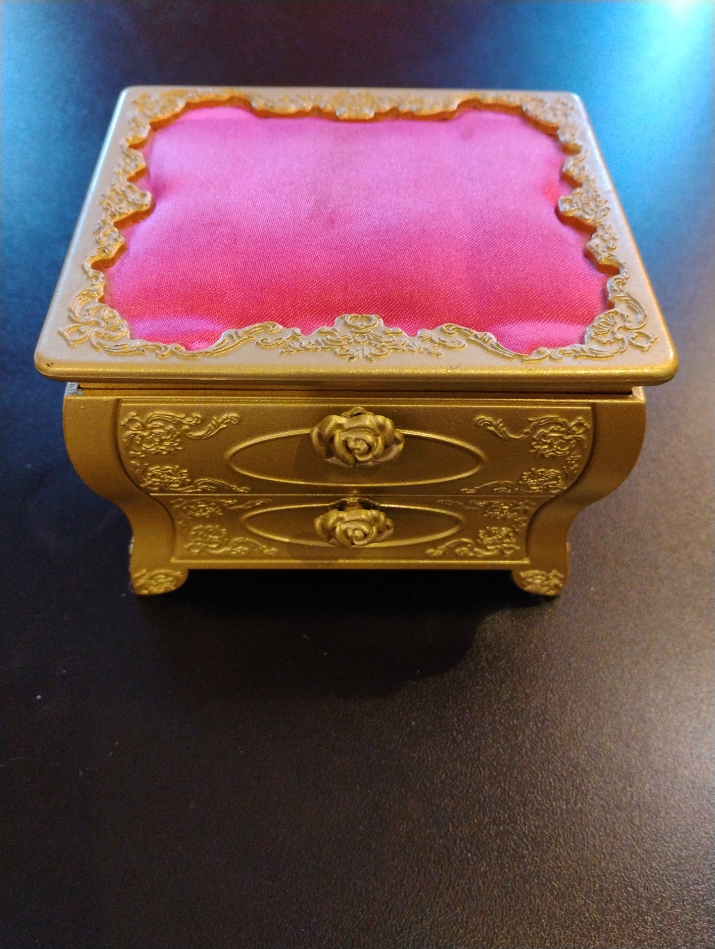 Betsey Johnson (vintage) jewelry & watch box